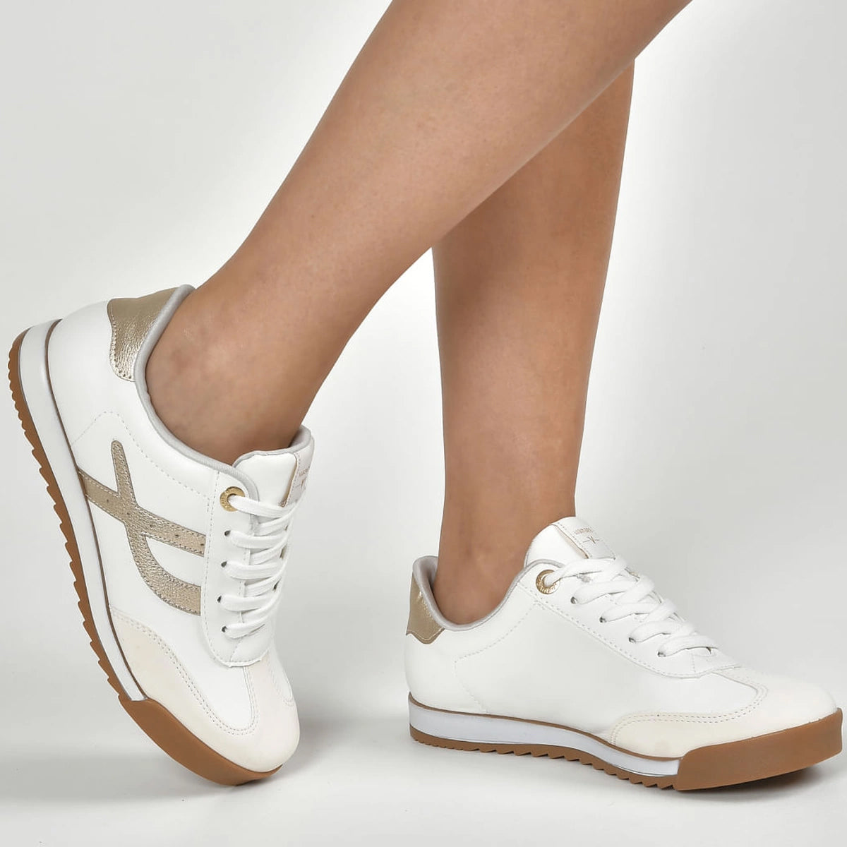 TENIS 237-003-01 EM SINTE MARFIM I23/MILK/GOL