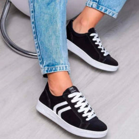 TENIS 064-001-01 EM SINTE PRETO/BRANCO