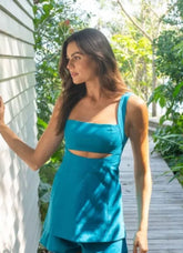 Bata de linho azul-netuno Lara