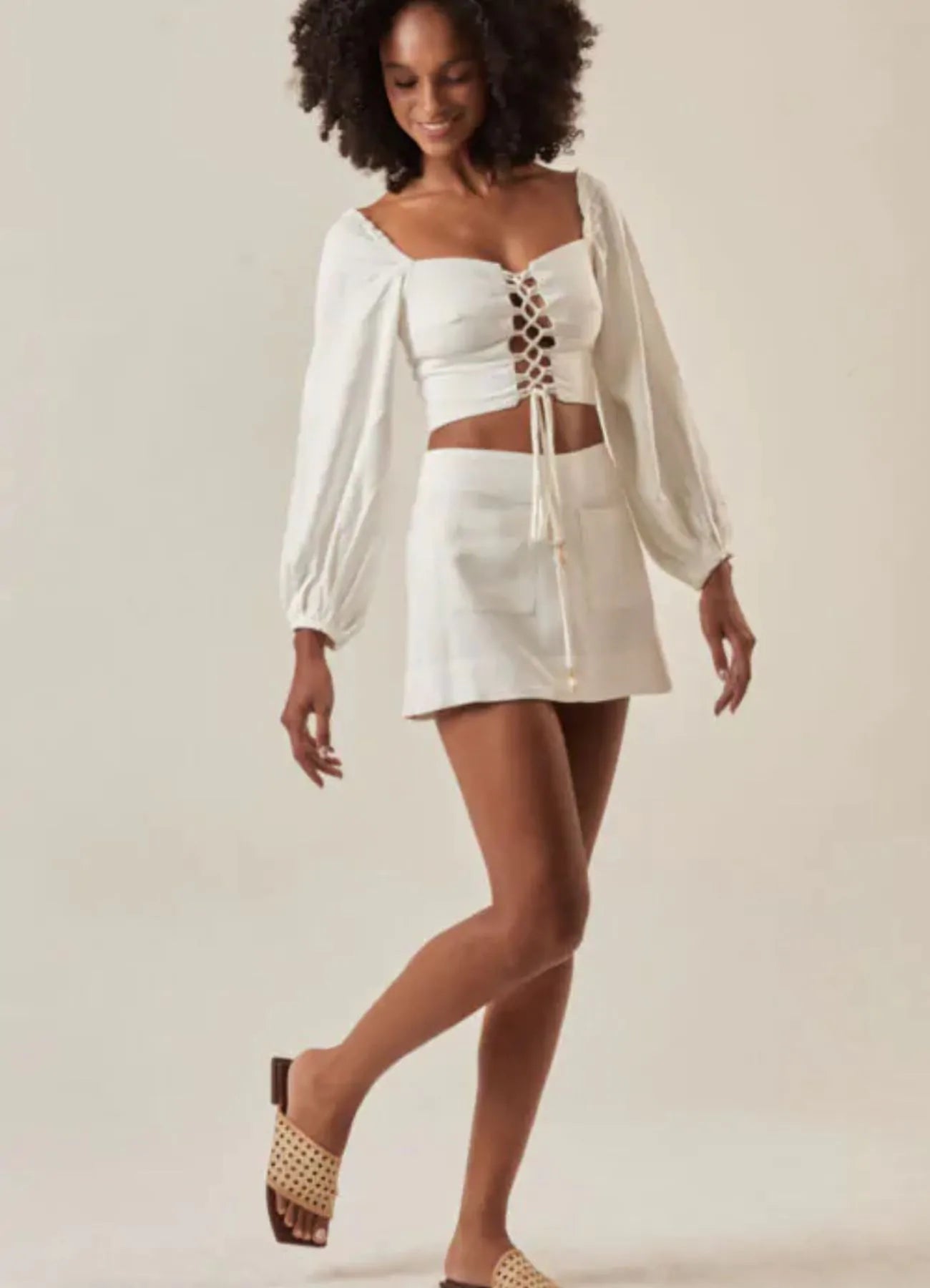 Top de linho off-white Heloisa