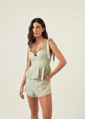 Top de linho verde-chá Flora