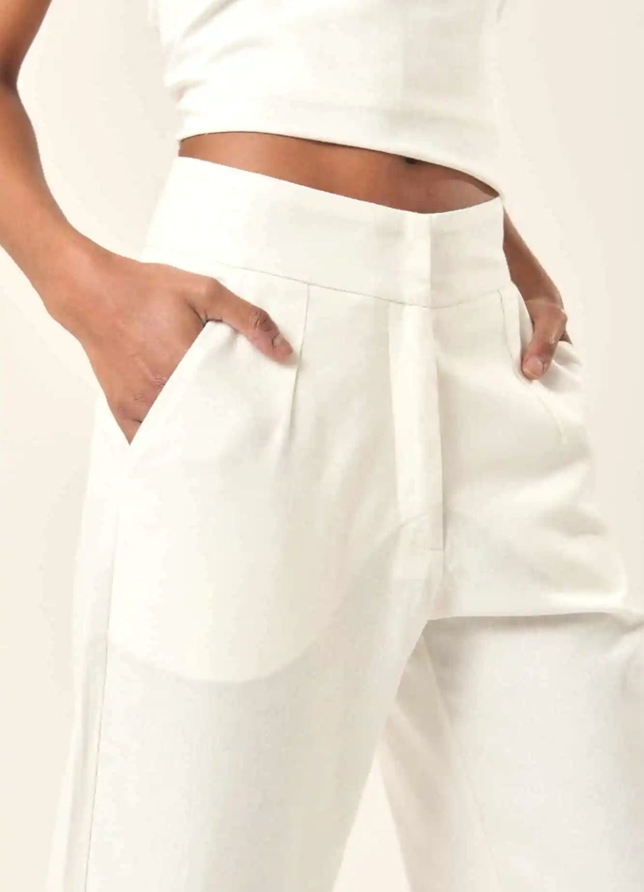 Calça de linho off-white Elisa