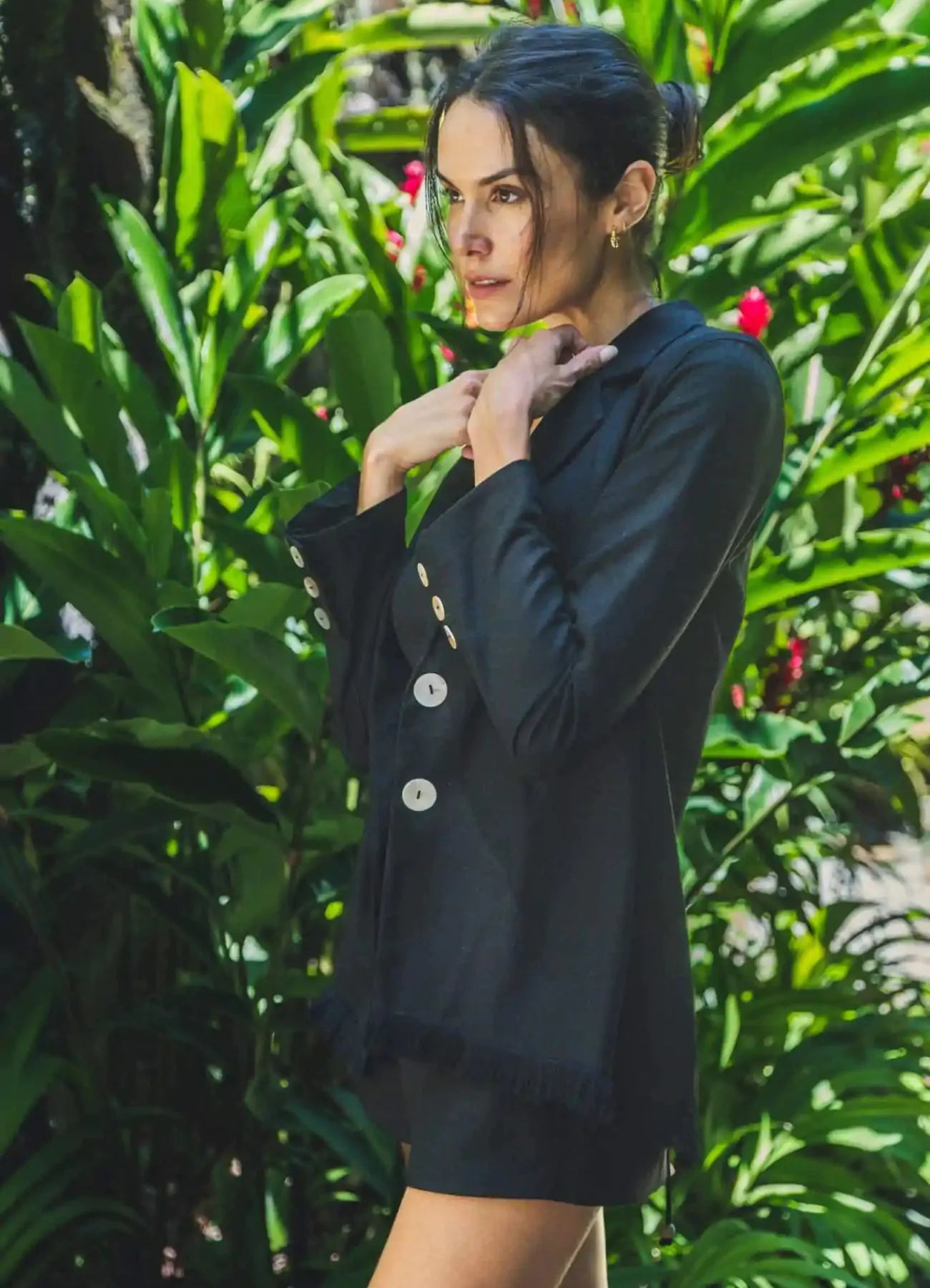 Blazer de linho preto Madrepérola