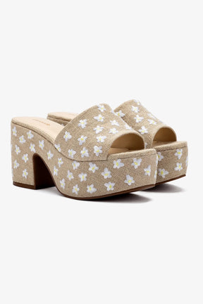 Mule Plataforma Miso Linho Natural com Bordado Floral