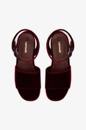 Sandália Flatform Charli Veludo Vinho